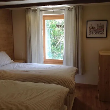 Spacious Ski Chalet In Traditional French Village, Sleeps 8, Four Star With Fibre Broadband Abondance Exterior photo